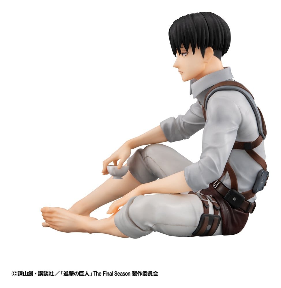 Attack on Titan G.E.M. Series PVC Figure Squad Captain Levi Palm Size 9 cm