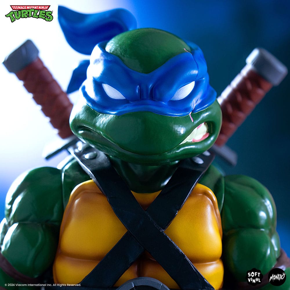 Teenage Mutant Ninja Turtles Leonardo 25 cm Soft Vinyl Figure