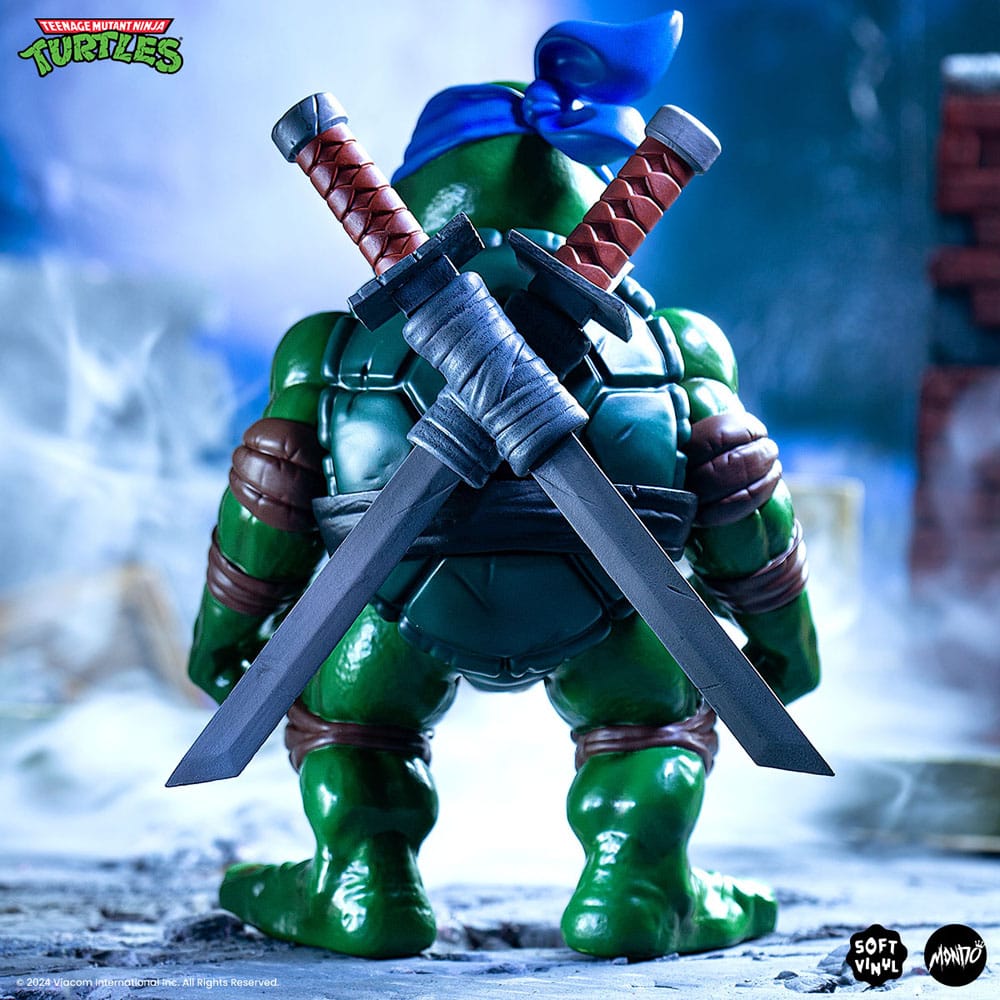 Teenage Mutant Ninja Turtles Leonardo 25 cm Soft Vinyl Figure