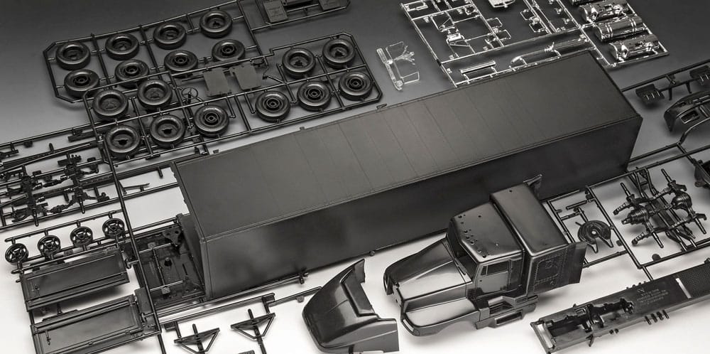 AC/DC Tour Truck & Trailer 55 cm Model Kit Gift Set