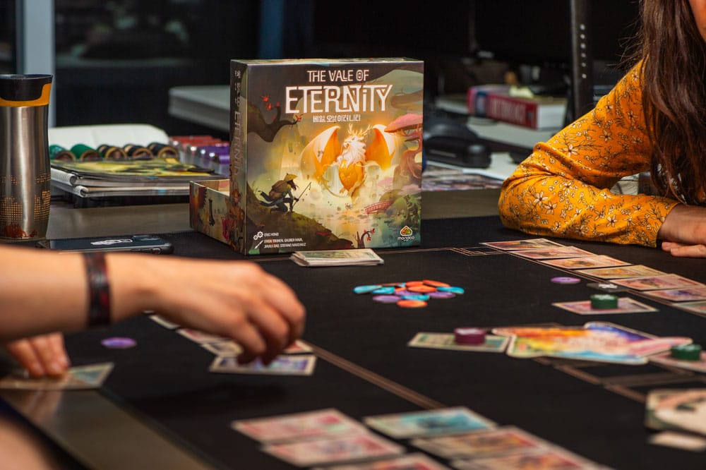 The Vale of Eternity card game *Englische Version*