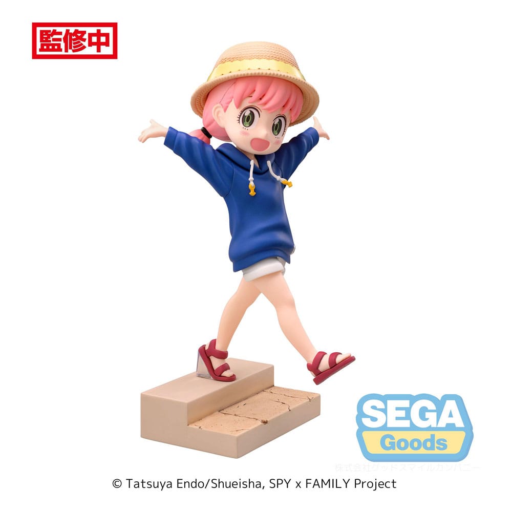 Spy x Family Luminasta Anya Forger Resort! 16 cm PVC Statue