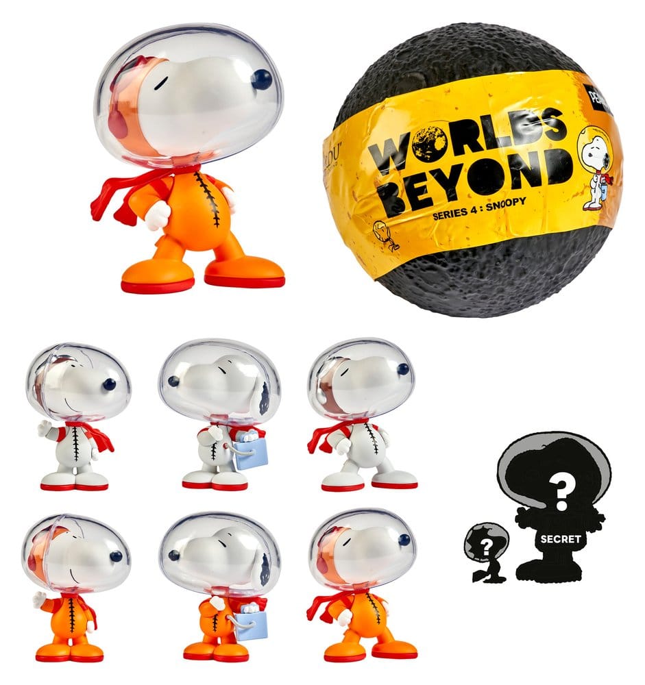Peanuts Figures Worlds Beyond Snoopy Capsule Display (6)