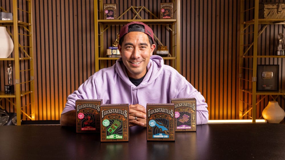 Trickstarters by Zach King Magic Trick Box Flash Cash