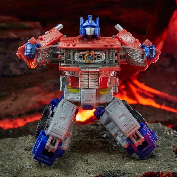 TRANSFORMERS WAR FOR CYBERTRON KINGDOM LEADER OPTIMUS PRIME