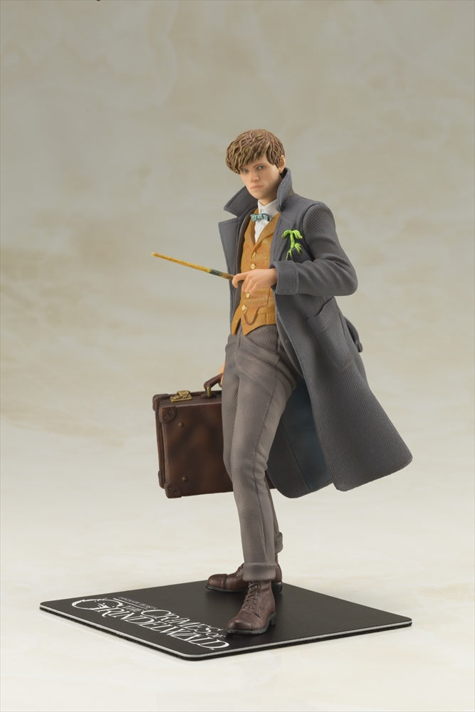 Harry Potter - Fantastic Beasts Crimes Of Grindelwald - Newt Scamander Artfx+ Statue
