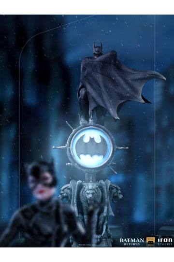 DC Comics Batman Deluxe Art Scale 1/10 Statue - Batman  Returns
