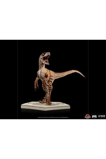 Jurassic World Fallen Kingdom 1/10 Scale Figure Velociraptor