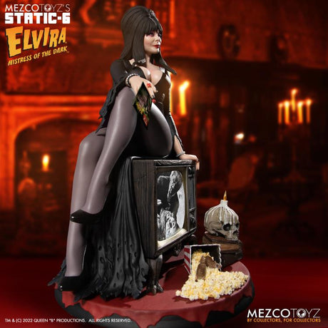 Elvira Mistress Of the Dark Premium 1:6 Scale Statue