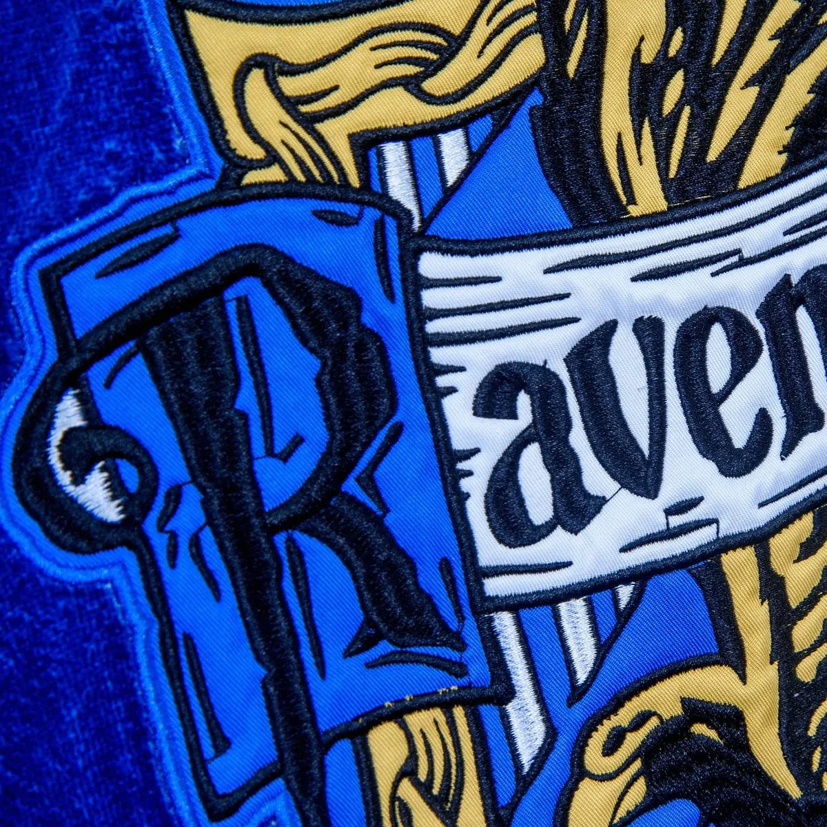 Harry Potter: Ravenclaw Oversized Hoodie Blanket