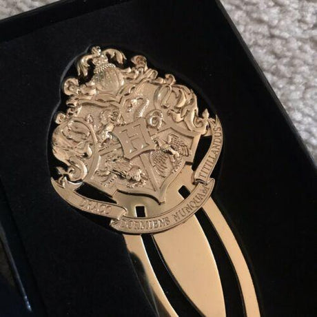 Harry Potter Hogwarts Crest (Gold) Bookmark