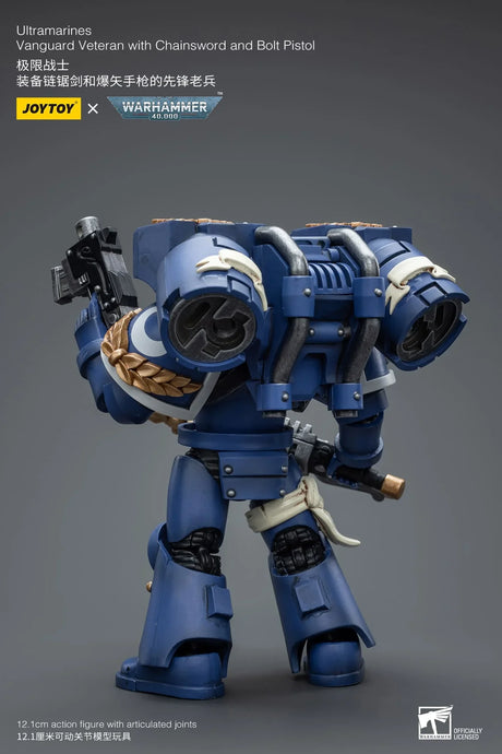 Warhammer 40K Ultramarines Vanguard Veteran with Chainsword and Bolt Pistol