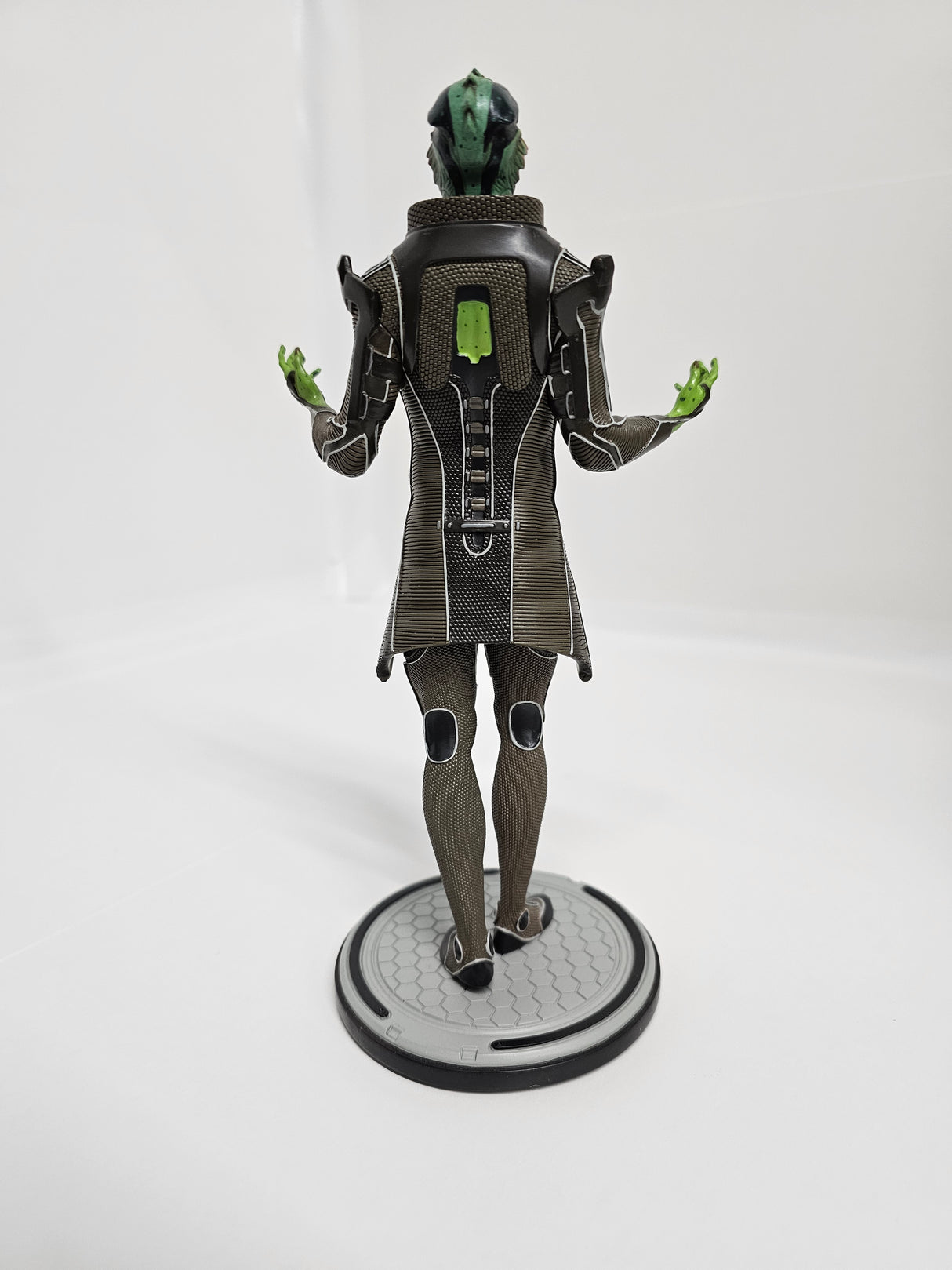 Mass Effect Thane Krios Statue