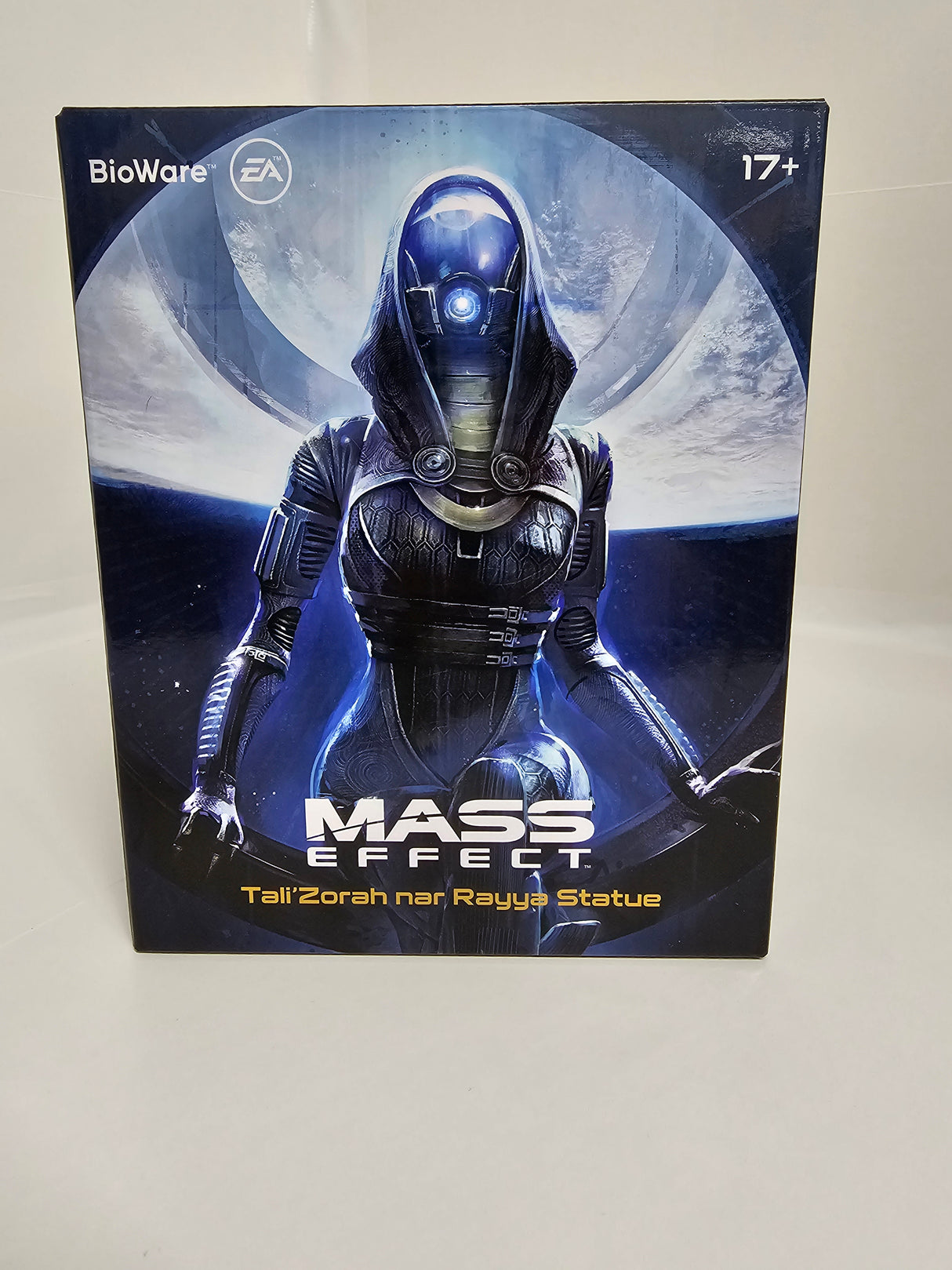 Mass Effect Tali'Zorah Rayya Statue