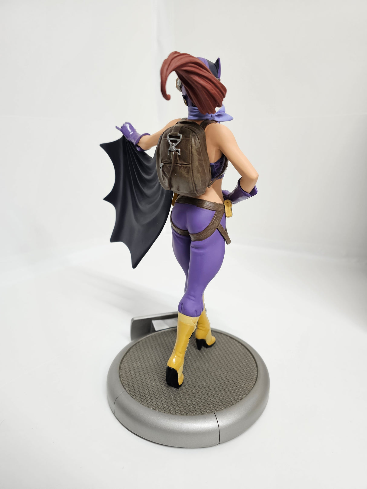 DC Comics Batgirl Bombshells Statue