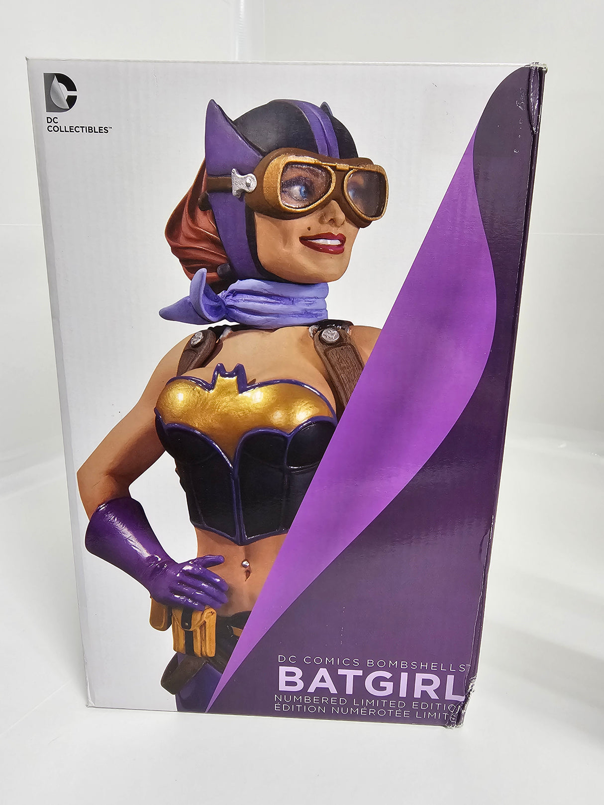 DC Comics Batgirl Bombshells Statue