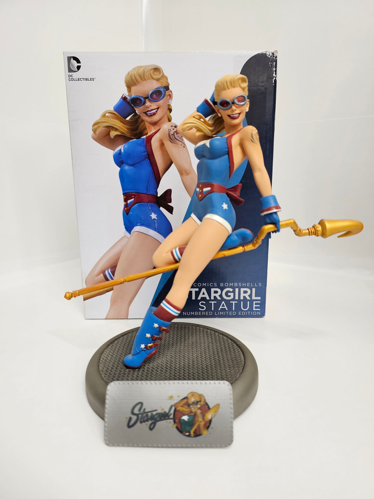 DC Comics Stargirl Bombshells Statue