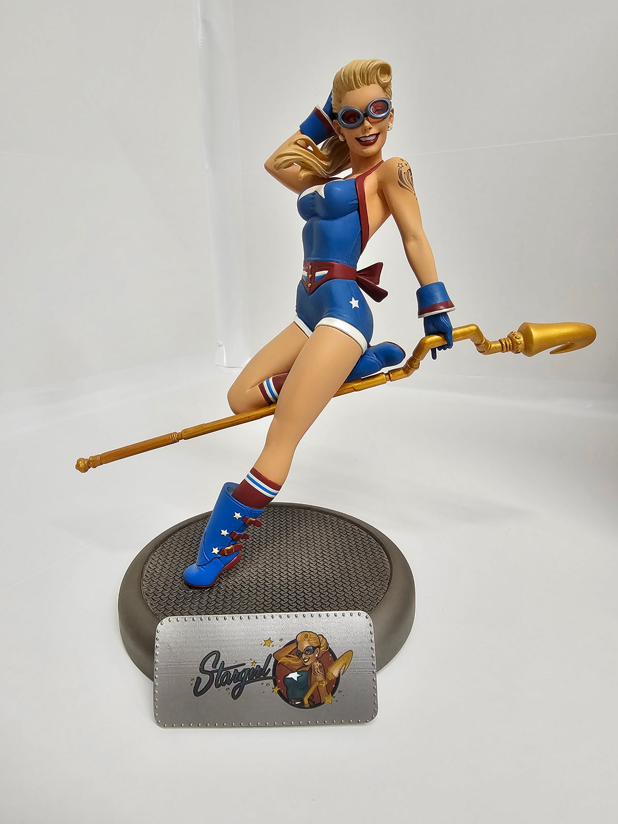 DC Comics Stargirl Bombshells Statue