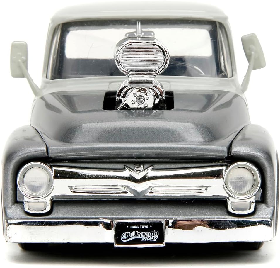 Jada Diecast Street Fighter - Guile and 1956 Ford F-100 Vehicle 1:24 Scale Collection