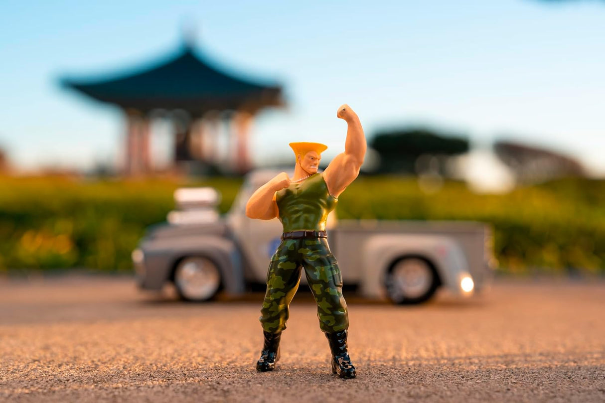 Jada Diecast Street Fighter - Guile and 1956 Ford F-100 Vehicle 1:24 Scale Collection