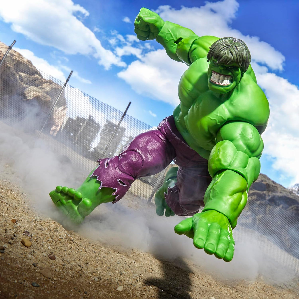 Marvel Legends Hulk 6" Maximum Series Action Figure