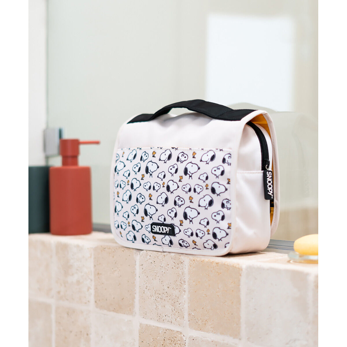Peanuts Snoopy Hanging Travel Toiletry Bag