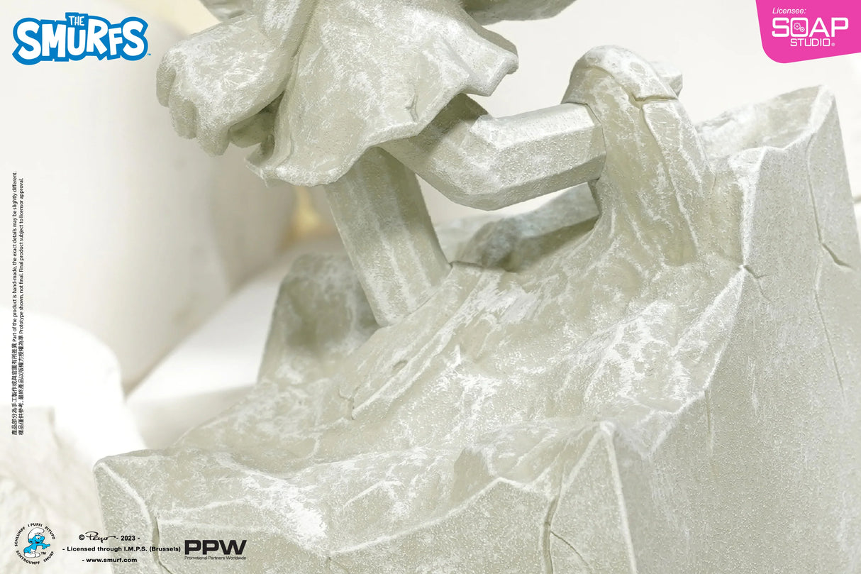The Smurfs Carving Smurfette Statue (White Stone Version)