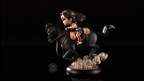 DC Comics Wonder Woman 5 Inch QMX Q-Fig Max Diorama
