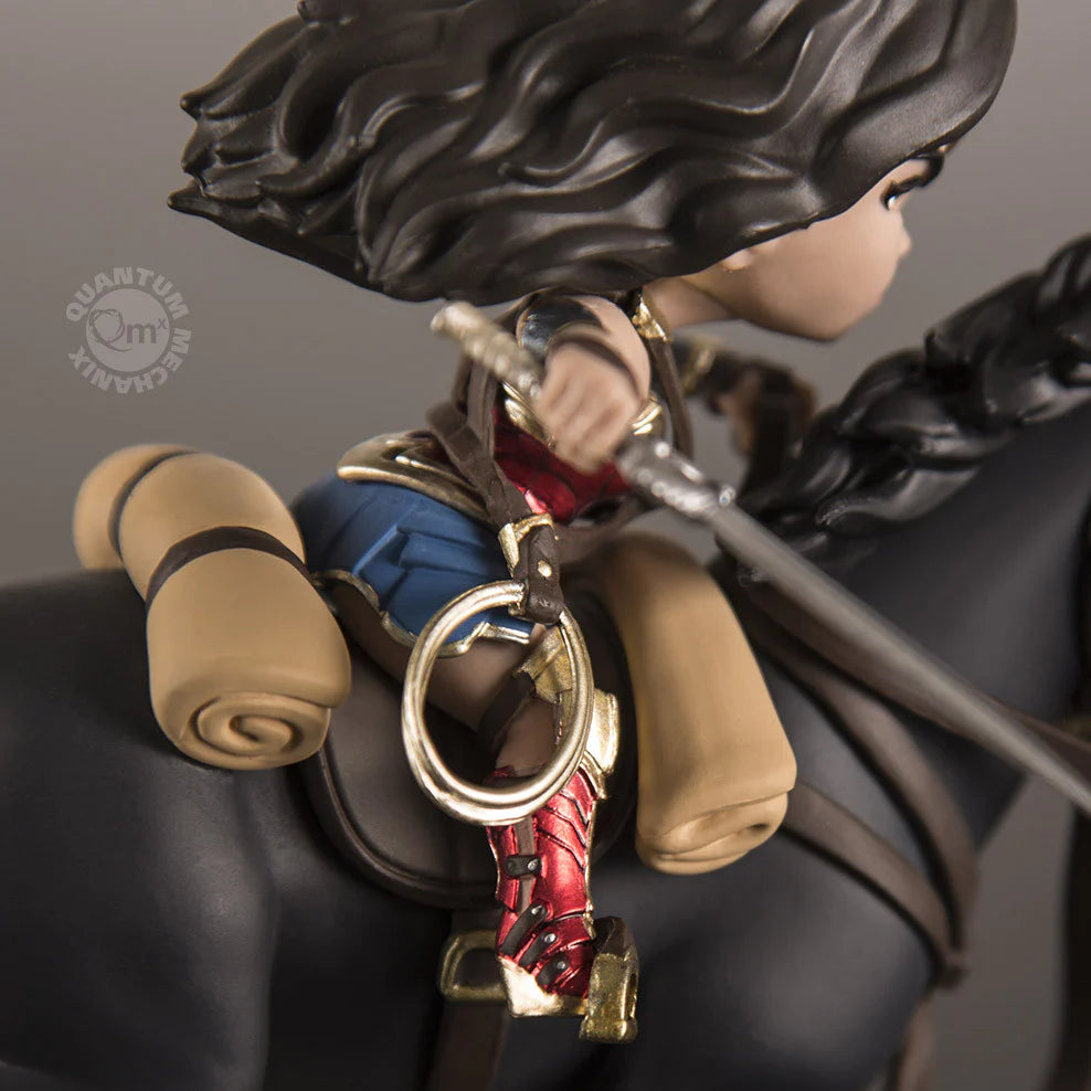 DC Comics Wonder Woman 5 Inch QMX Q-Fig Max Diorama