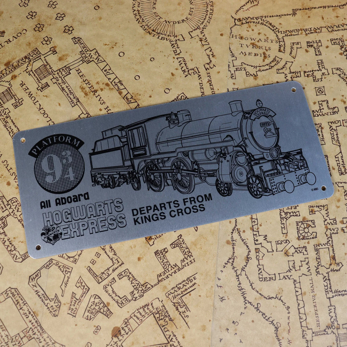 Harry Potter Limited Edition Hogwarts Express Schematic Fan-Plate