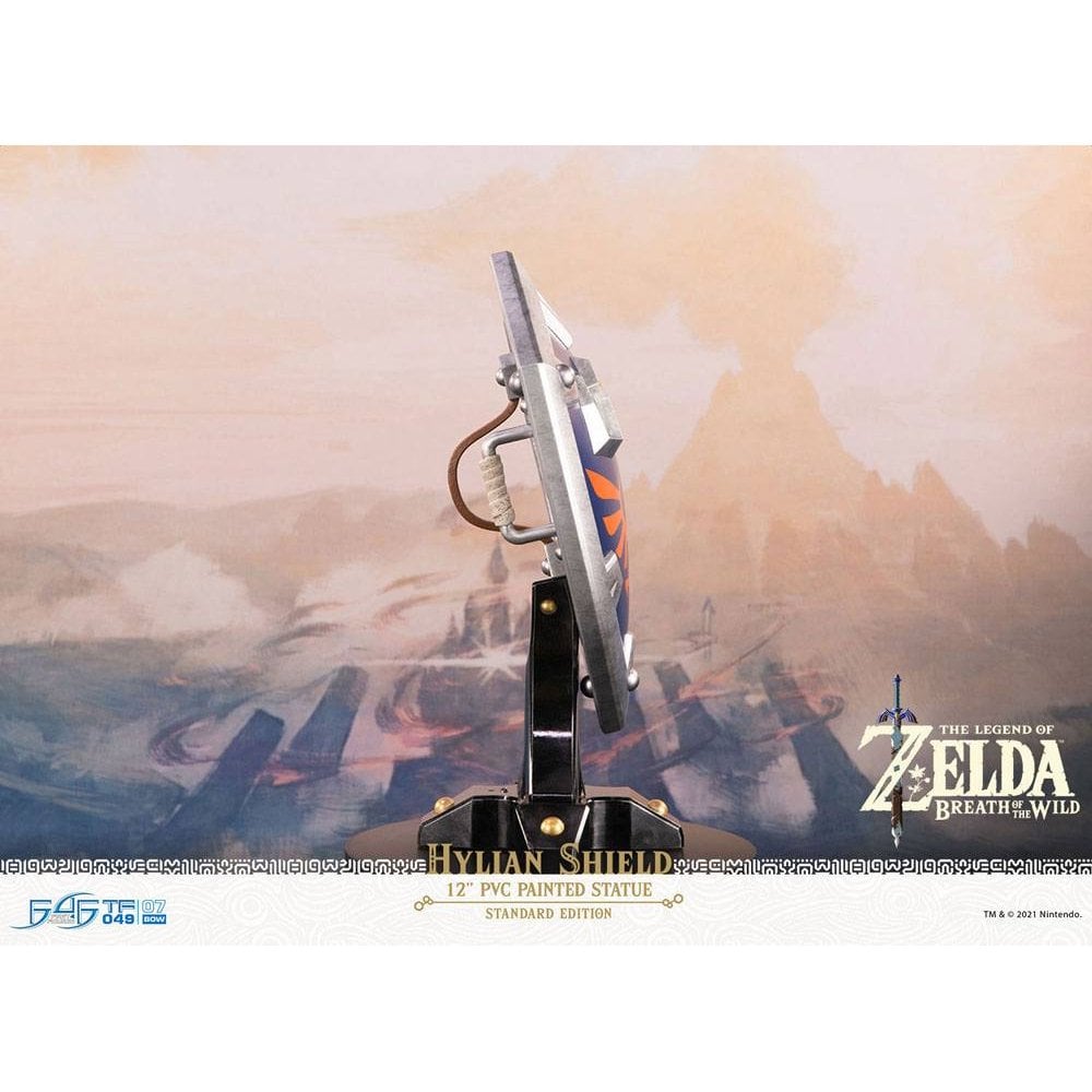 The Legend of Zelda Breath of the Wild Hylian Shield First4Figures PVC Statue (Standard Edition)