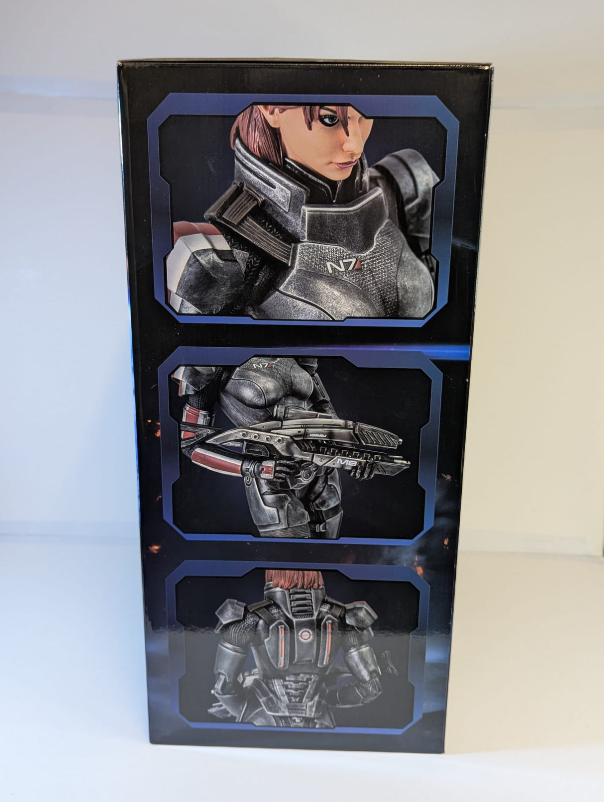 Mass Effect - Femshep 20" Exclusive Edition Gaming Heads Statue