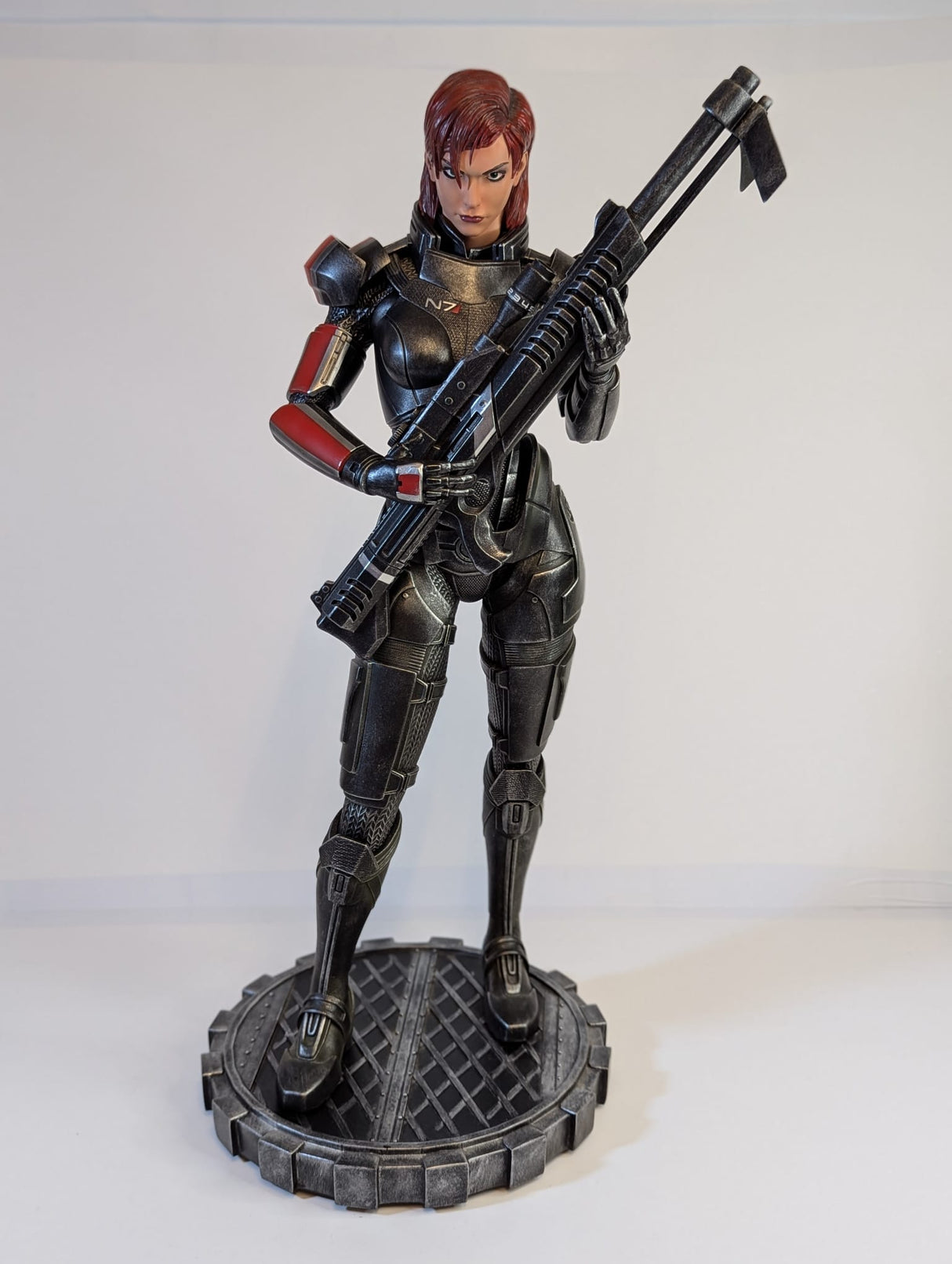 Mass Effect - Femshep 20" Exclusive Edition Gaming Heads Statue