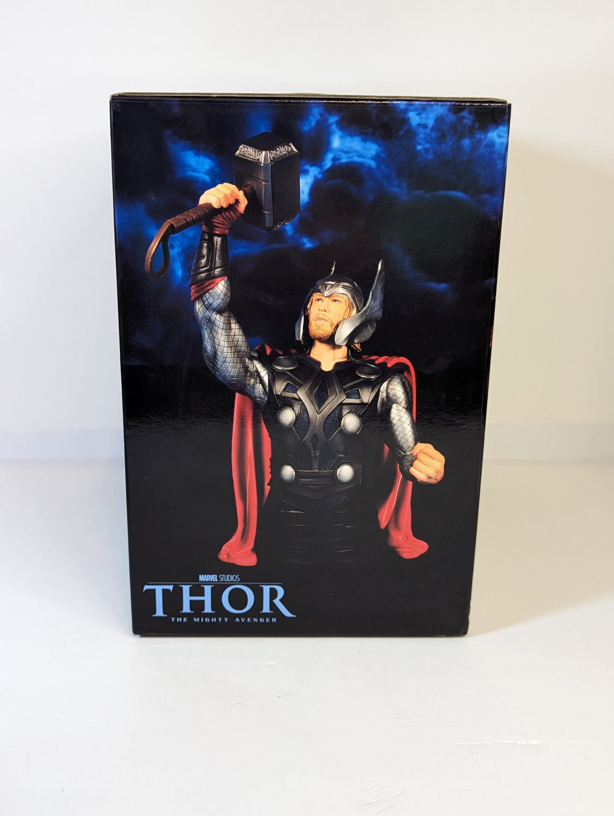 Marvel Thor (2011) Gentle Giant Bust Signed by Chris Hemsworth