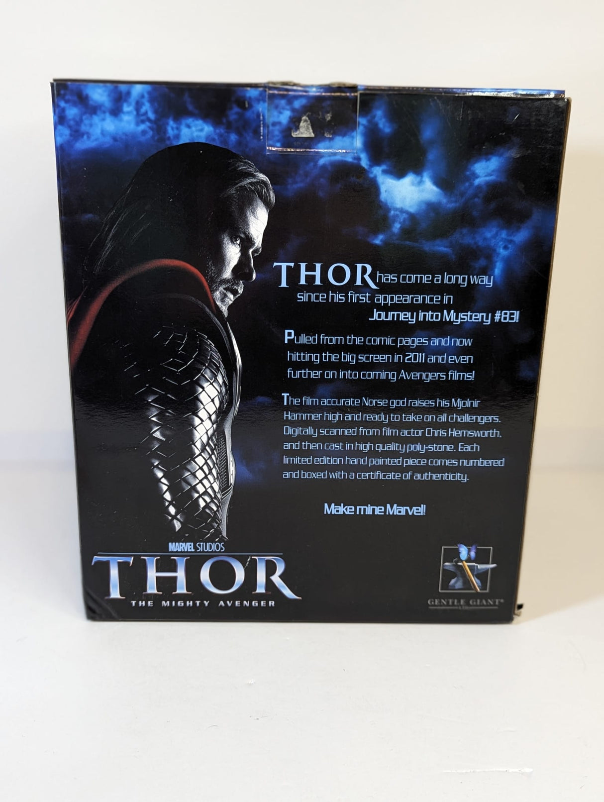 Marvel Thor (2011) Gentle Giant Bust Signed by Chris Hemsworth