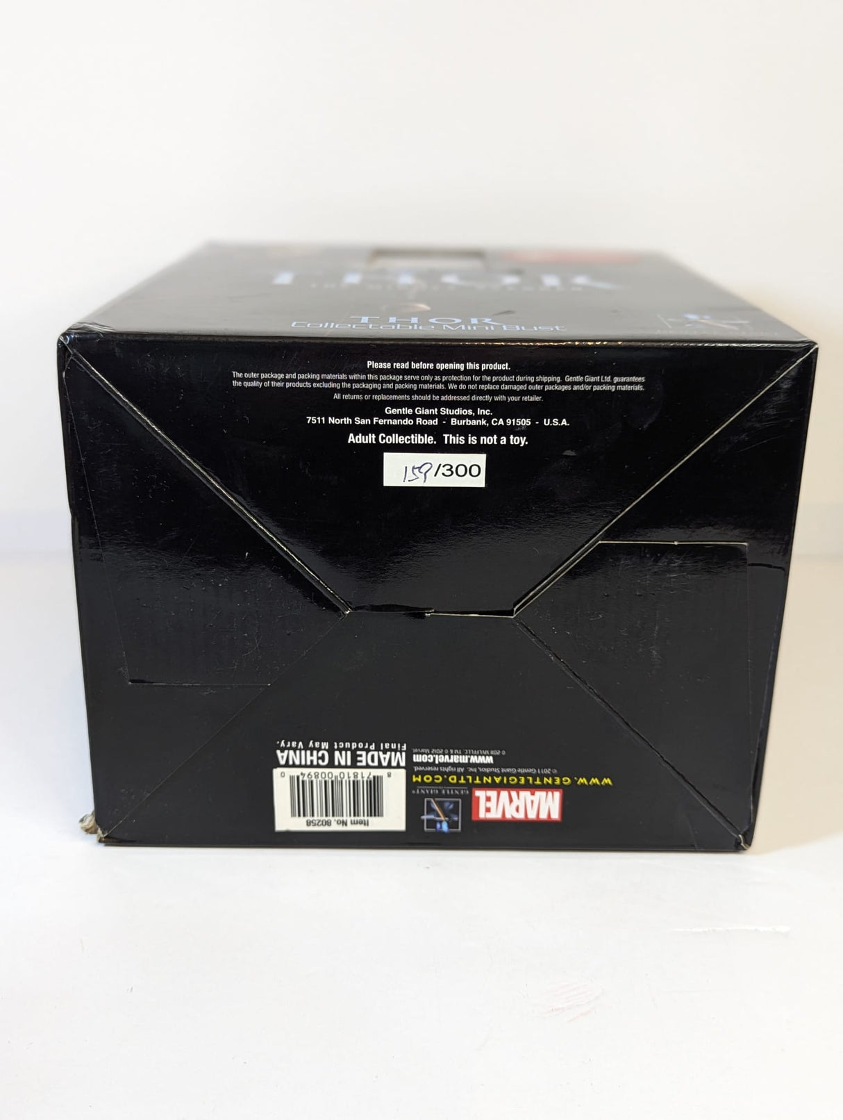 Marvel Thor (2011) Gentle Giant Bust Signed by Chris Hemsworth