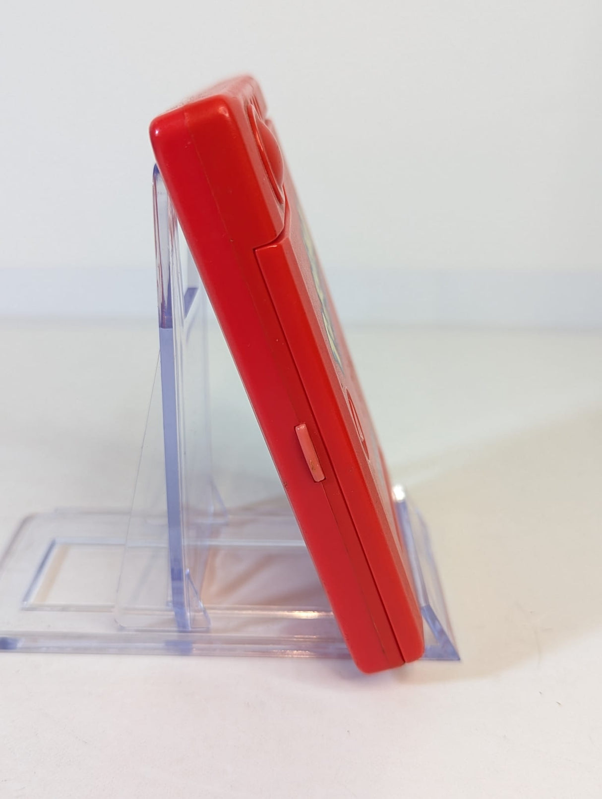 Pokemon Tiger Electronics 1998 Prop Replica Pokedex