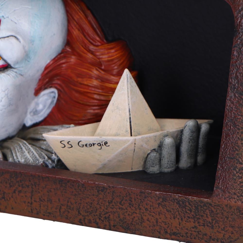 IT Pennywise the Clown Drain Light Up 20cm Sculpture