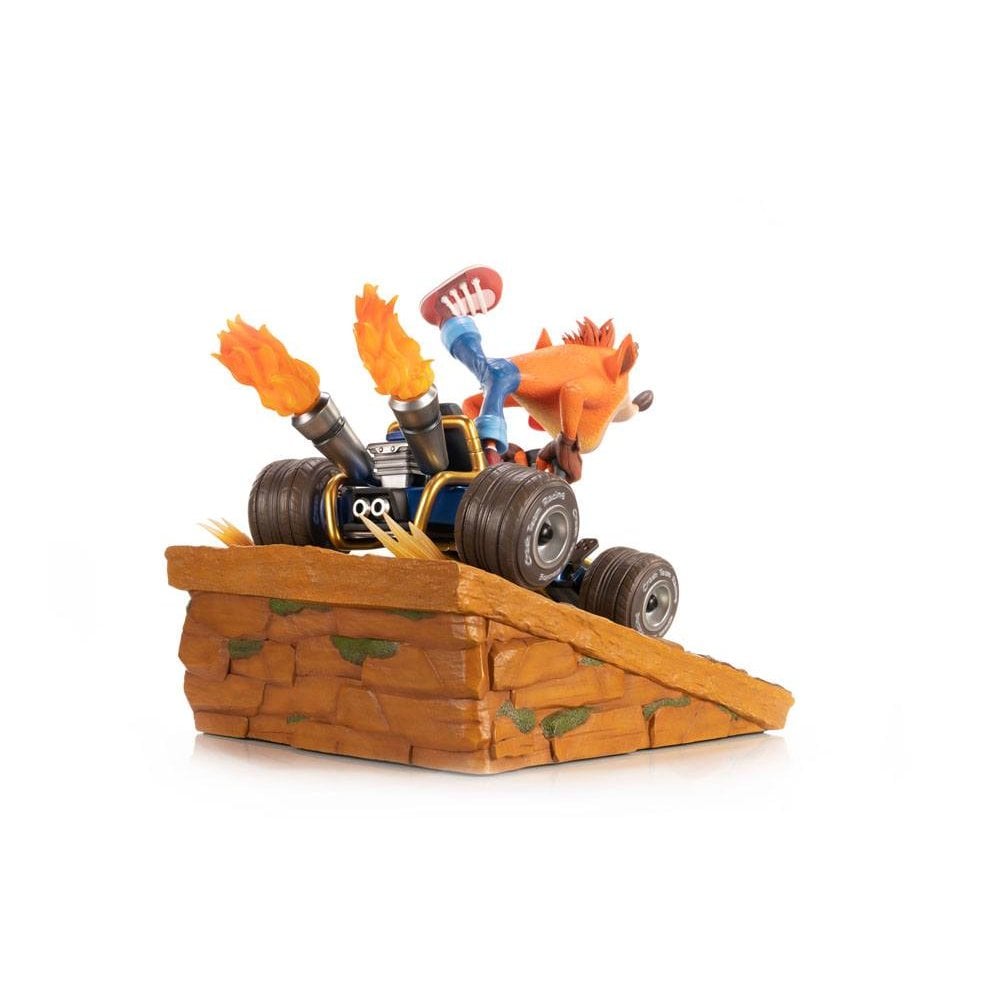 Crash Bandicoot: Crash Team Racing Nitro-Fueled: Crash in Kart Resin Statue