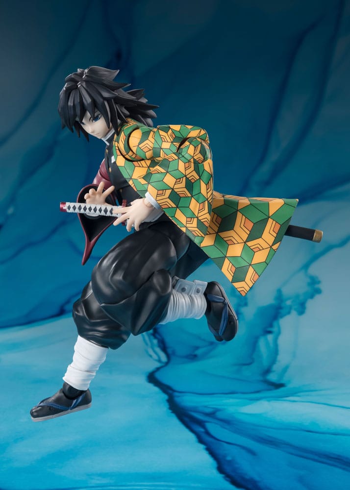 Demon Slayer: Kimetsu no Yaiba Giyu Tomioka 15 cm S.H. Figuarts Action Figure