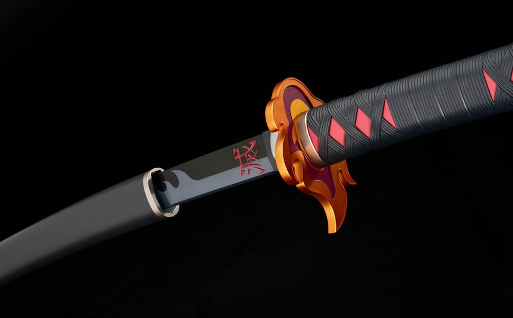 Demon Slayer Kimetsu no Yaiba Nichirin Sword (Tanjiro Kamado) Kyojuro Rengoku´s Sword Gueard Ver. 88 cm 1/1 Proplica Replica