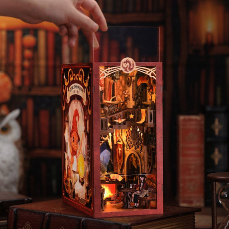 Book Nook Flame Common Room 23 x 11 cm