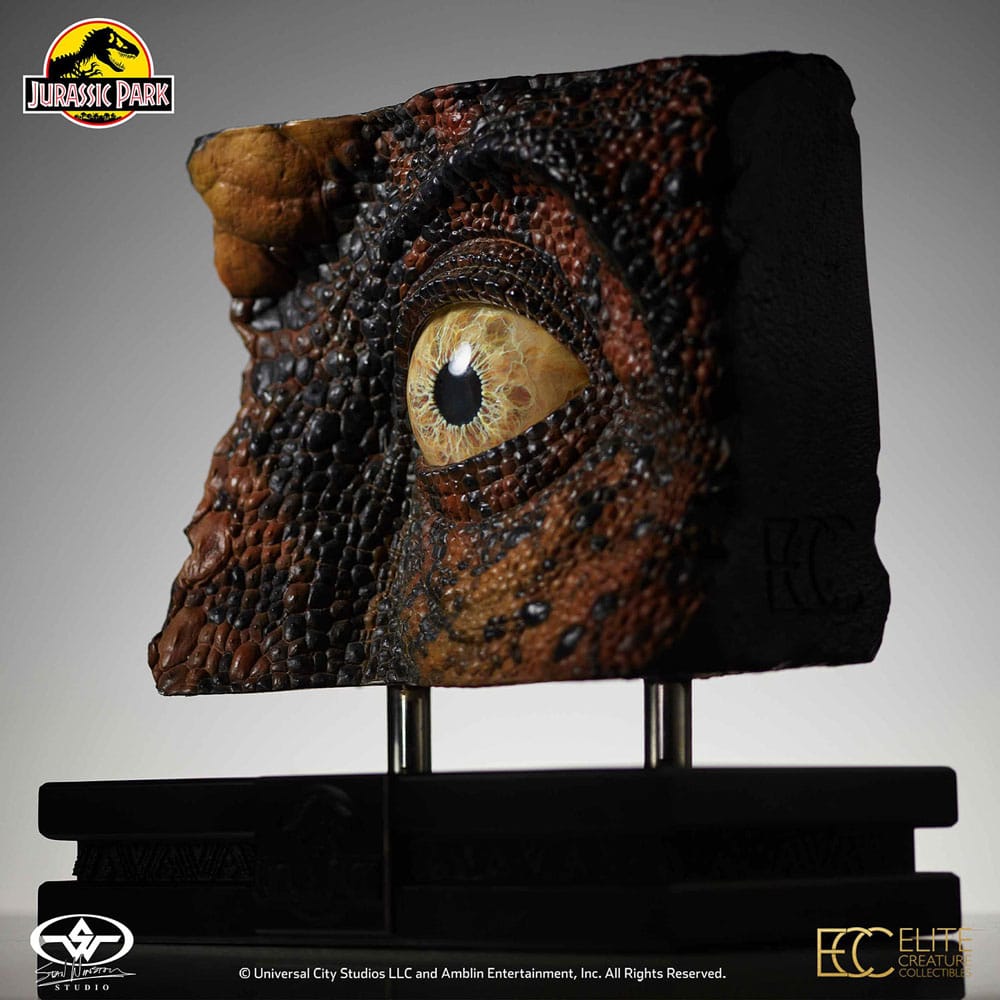 Jurassic Park Screen-Used SWS T-Rex Eye 32 cm Replica
