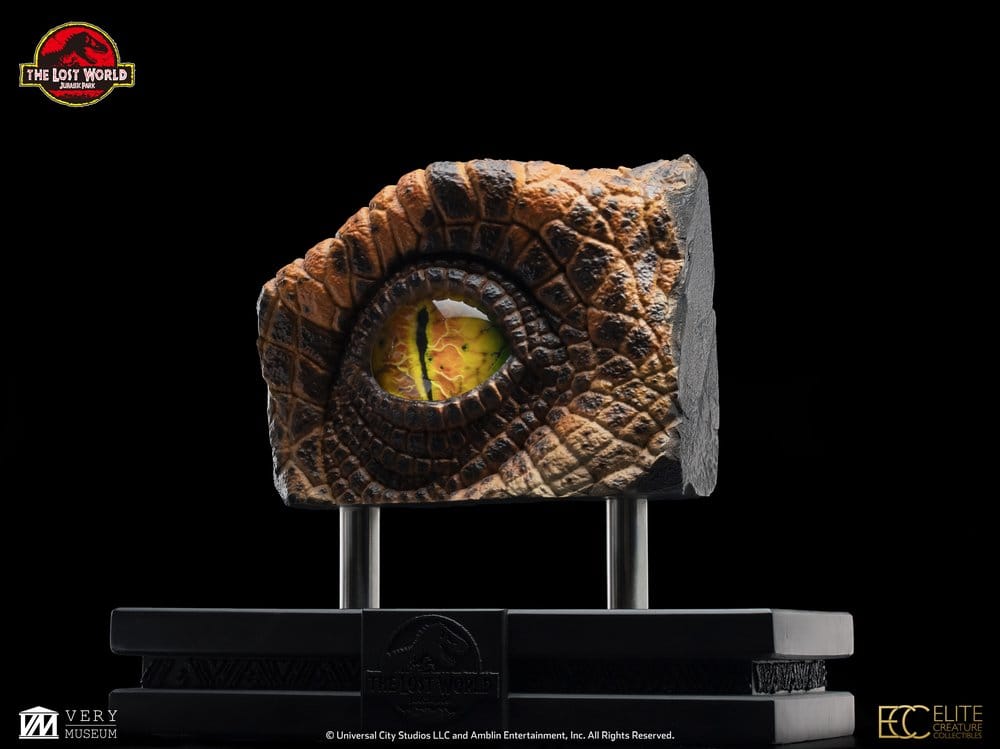 The Lost World: Jurassic Park Replica Bust Male Velociraptor Eye Prop 23 cm