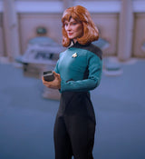 Star Trek: The Next Generation Dr. Beverly Crusher (Essential Edition) 27 cm 1/6 Action Figure