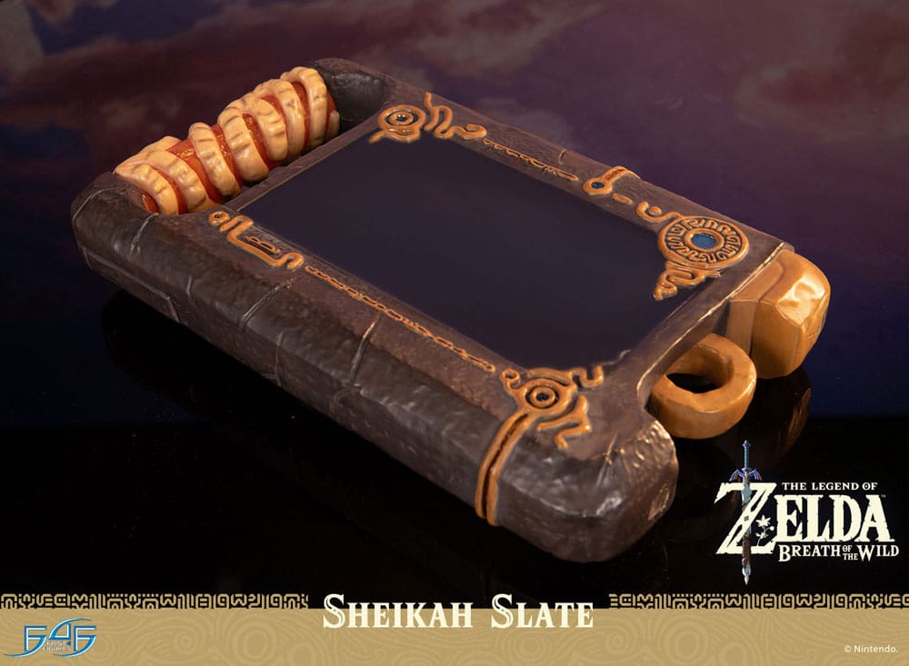 The Legend of Zelda: Breath of the Wild Sheikah Slate 24cm 1/1 Scale Life Size Statue