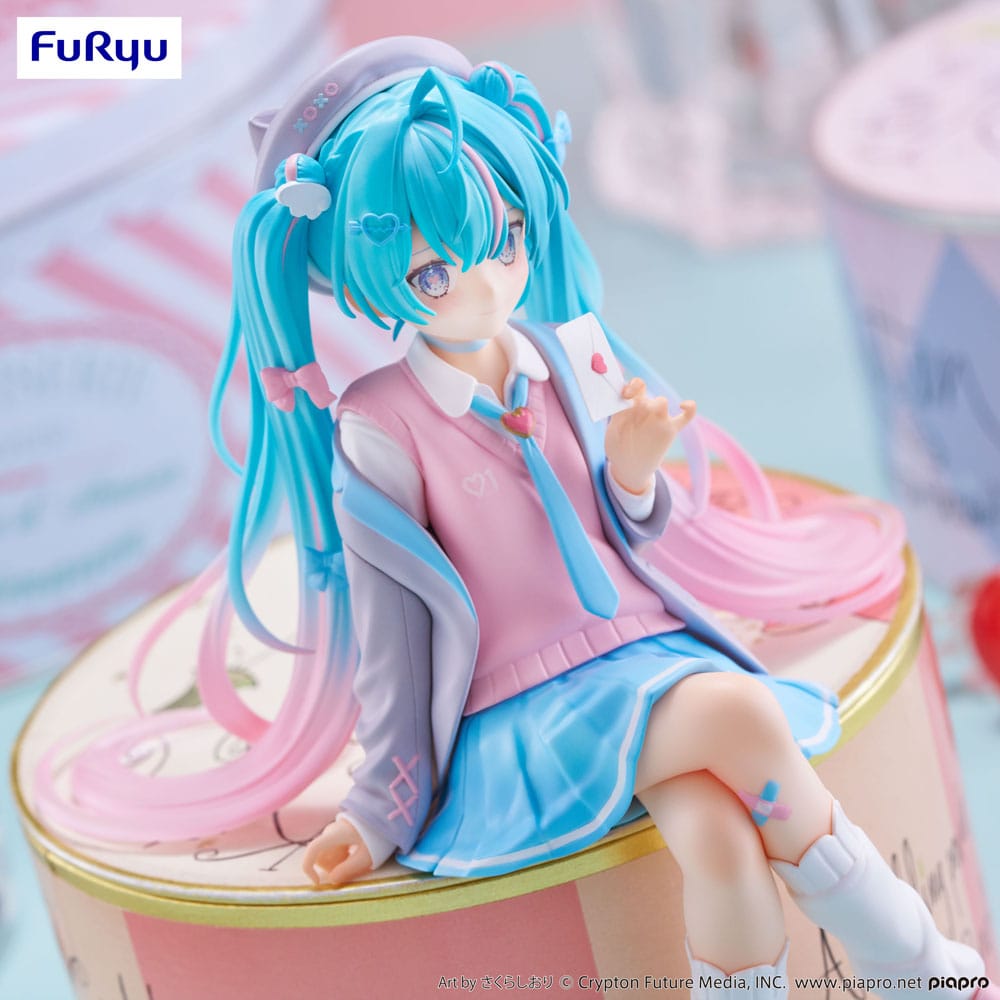 Hatsune Miku Love Blazer 13cm Noodle Stopper PVC Statue