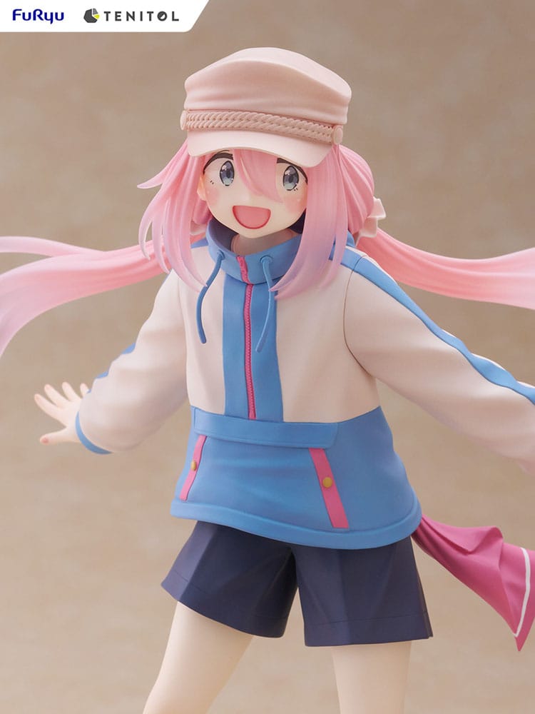 Laid-Back Camp Tenitol Nadeshiko Kagamihara 22 cm PVC Statue