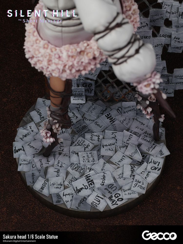 Silent Hill: The Short Message Sakura head 41 cm 1/6 Statue