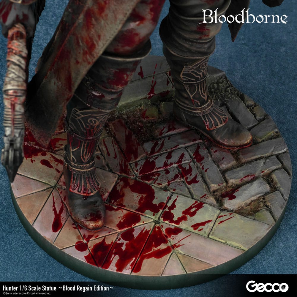 Bloodborne The Old Hunters PVC Statue 1/6 Hunter Blood Regain Edition 32 cm
